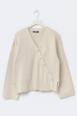 Asymmetric knitted cardigan