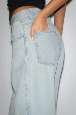 Baggy babe jeans