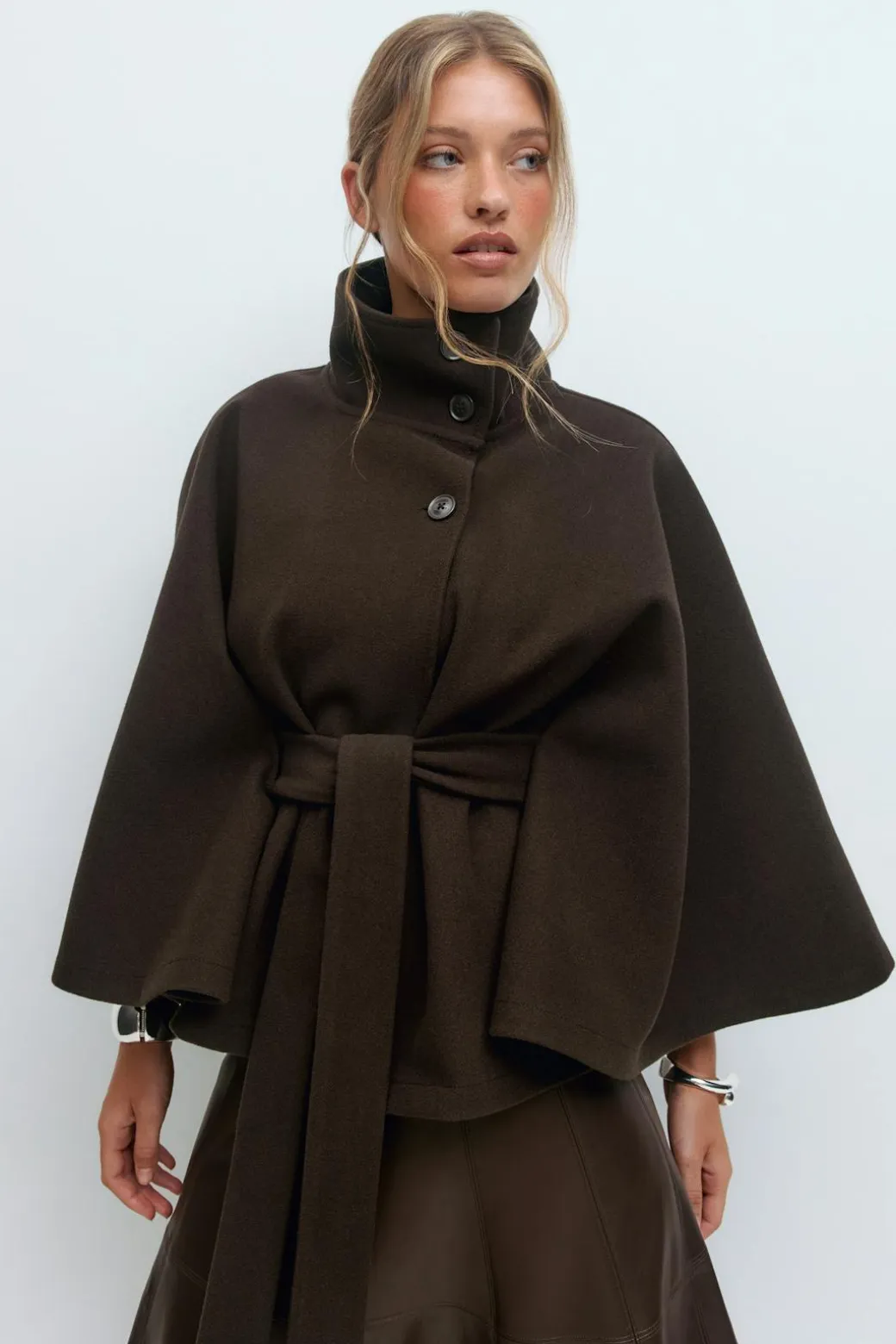 Belt cape jacket