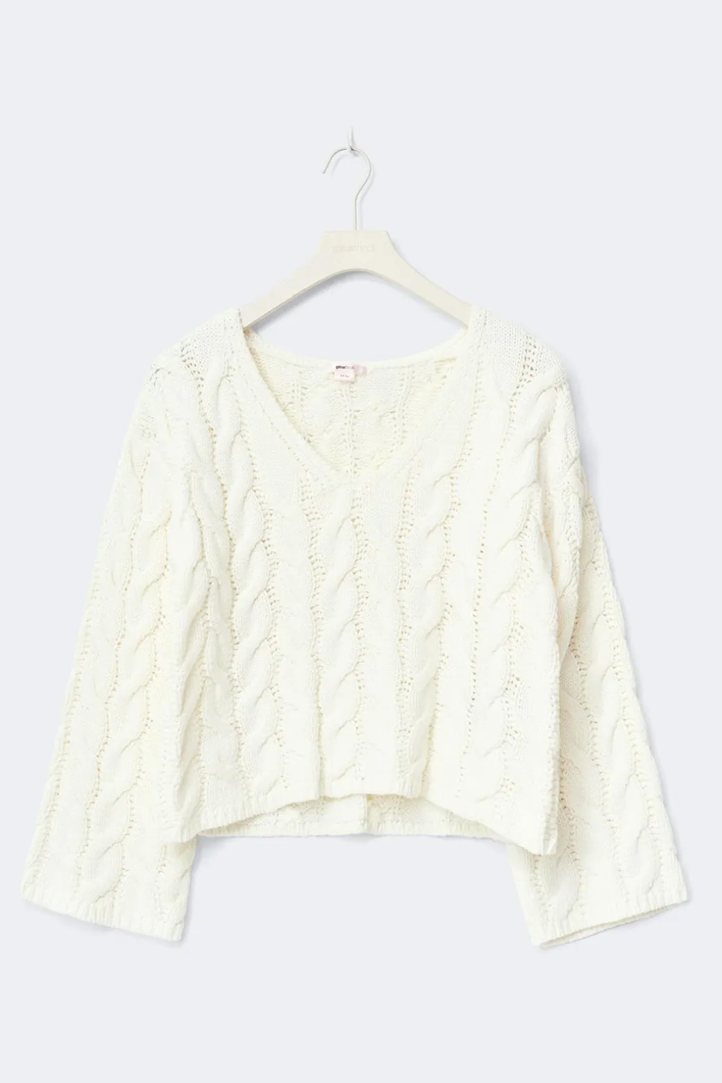 14+ cable knitted sweater