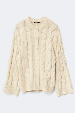 Chunky knitted cable cardigan