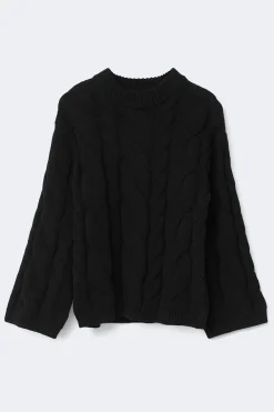 Chunky knitted cable sweater