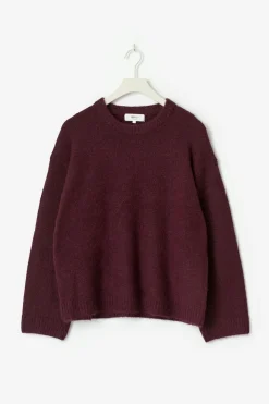 Crew neck knitted sweater