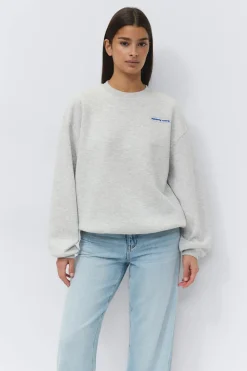 Crewneck versatile sweater