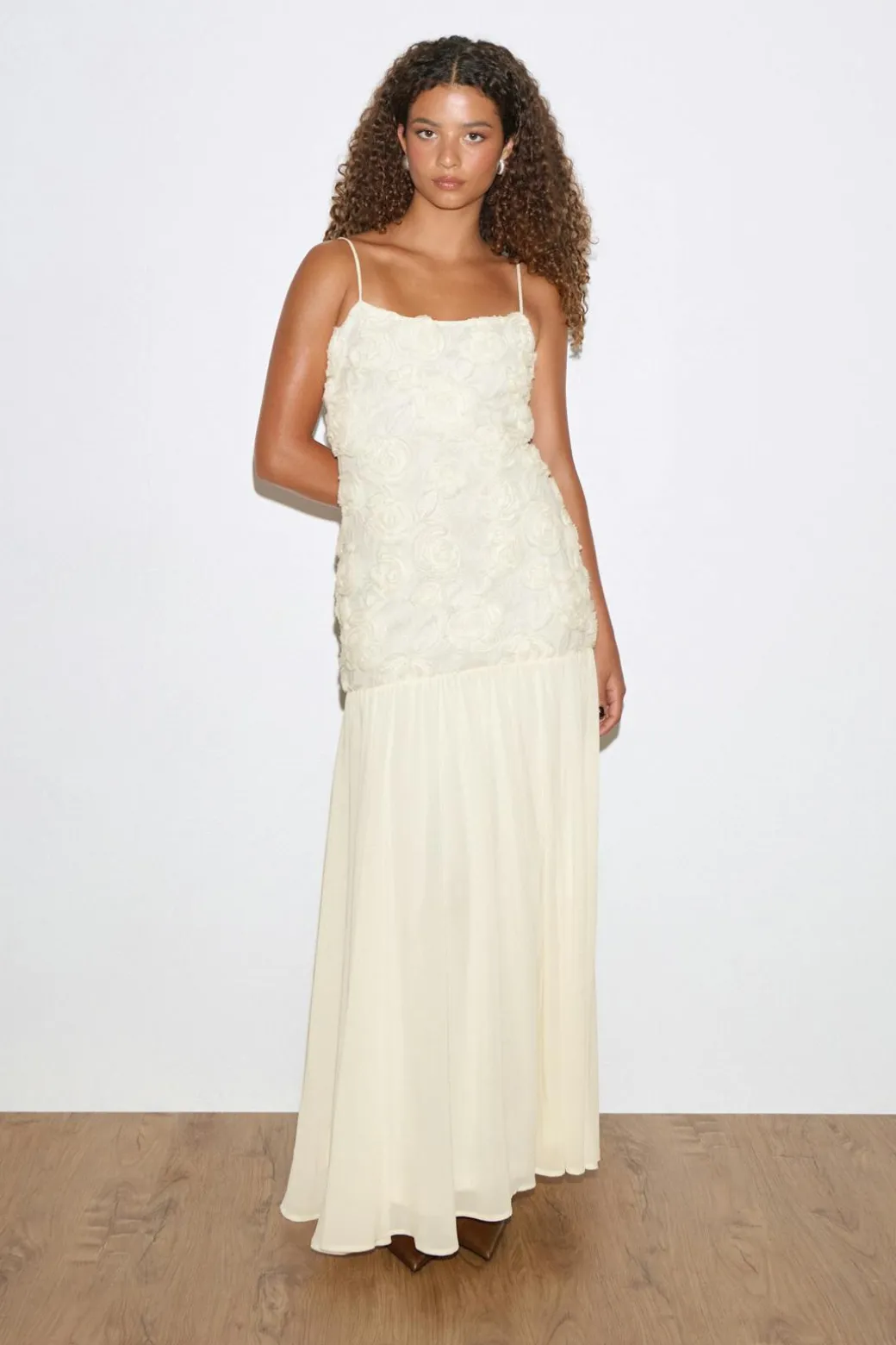 Embroidery dropped waist dress
