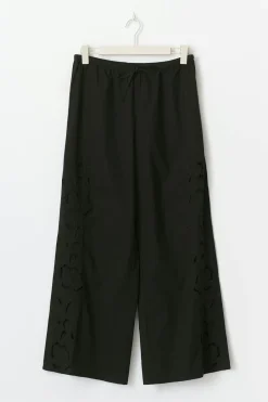 Embroidery poplin trousers