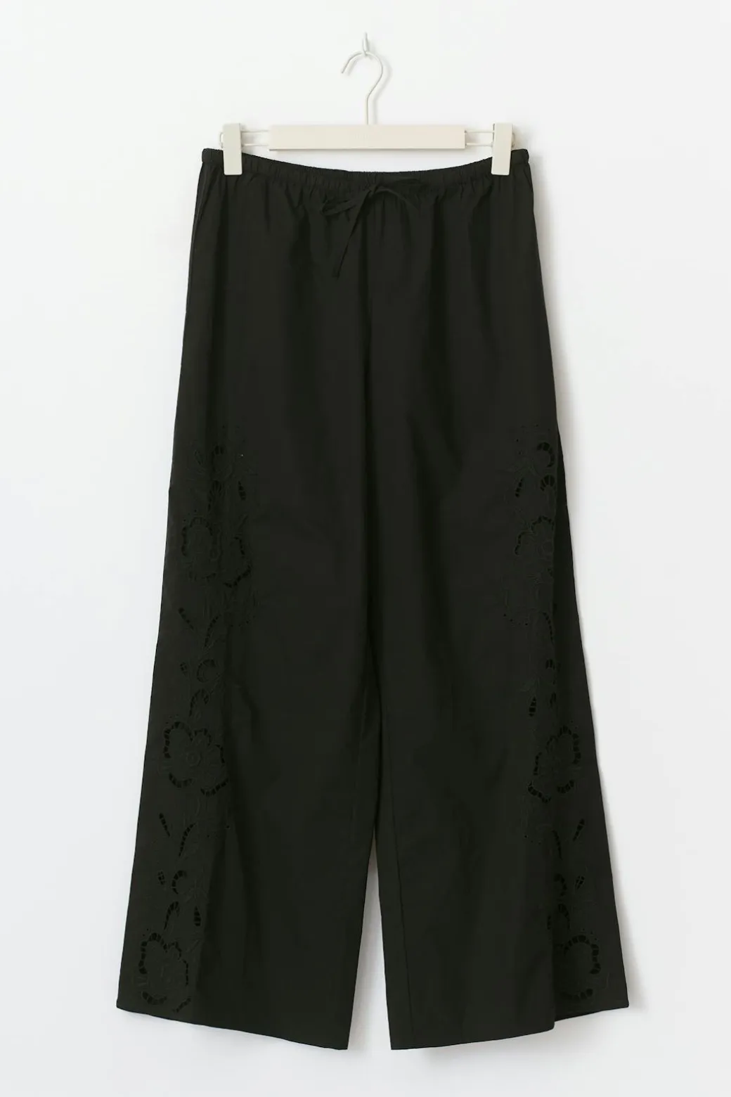 Embroidery poplin trousers