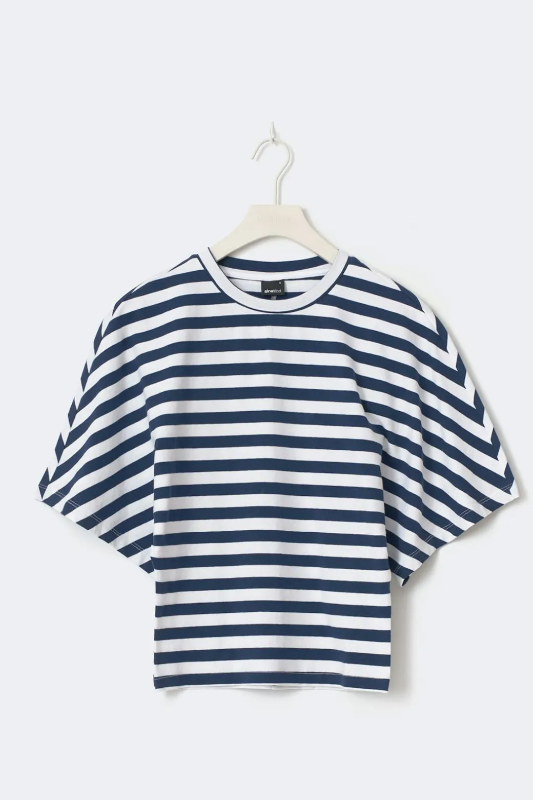 Fitted top