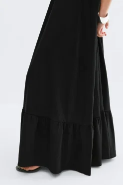 Flowy maxi dress