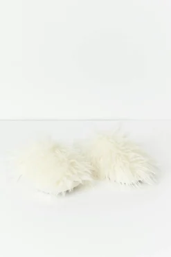 Fluffy faux fur slipper