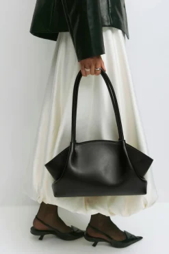 Fold detail shoulder bag
