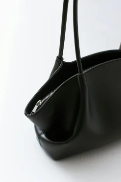 Fold detail shoulder bag