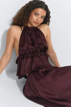 Frill top
