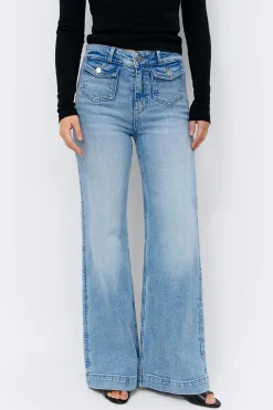 Front pocket flare jeans