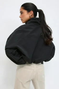 High neck sporty jacket
