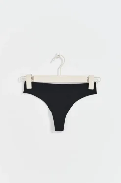 invisible thong