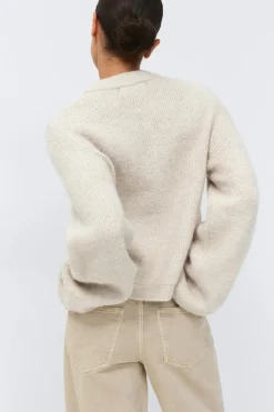 Knitted cardigan