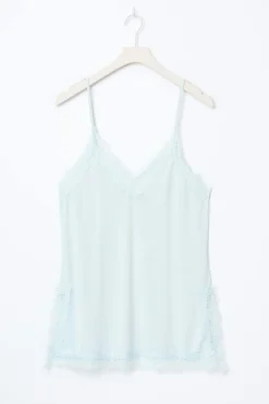 Lace detail singlet