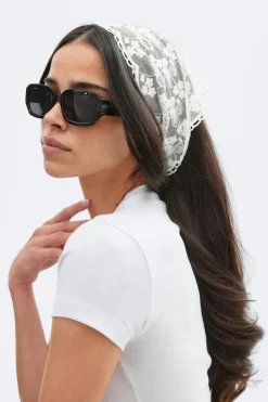 Lace head scarf