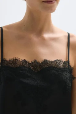 Lace singlet
