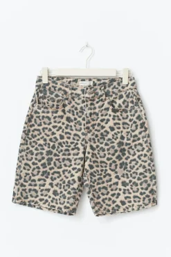 Leopard denim jorts