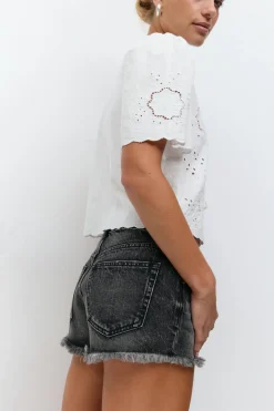 Low denim shorts