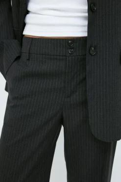 Mid waist straight trousers