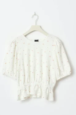Puff sleeve top