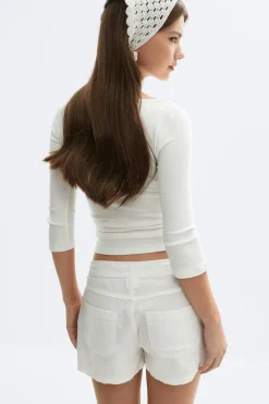 Quarter sleeve boatneck top