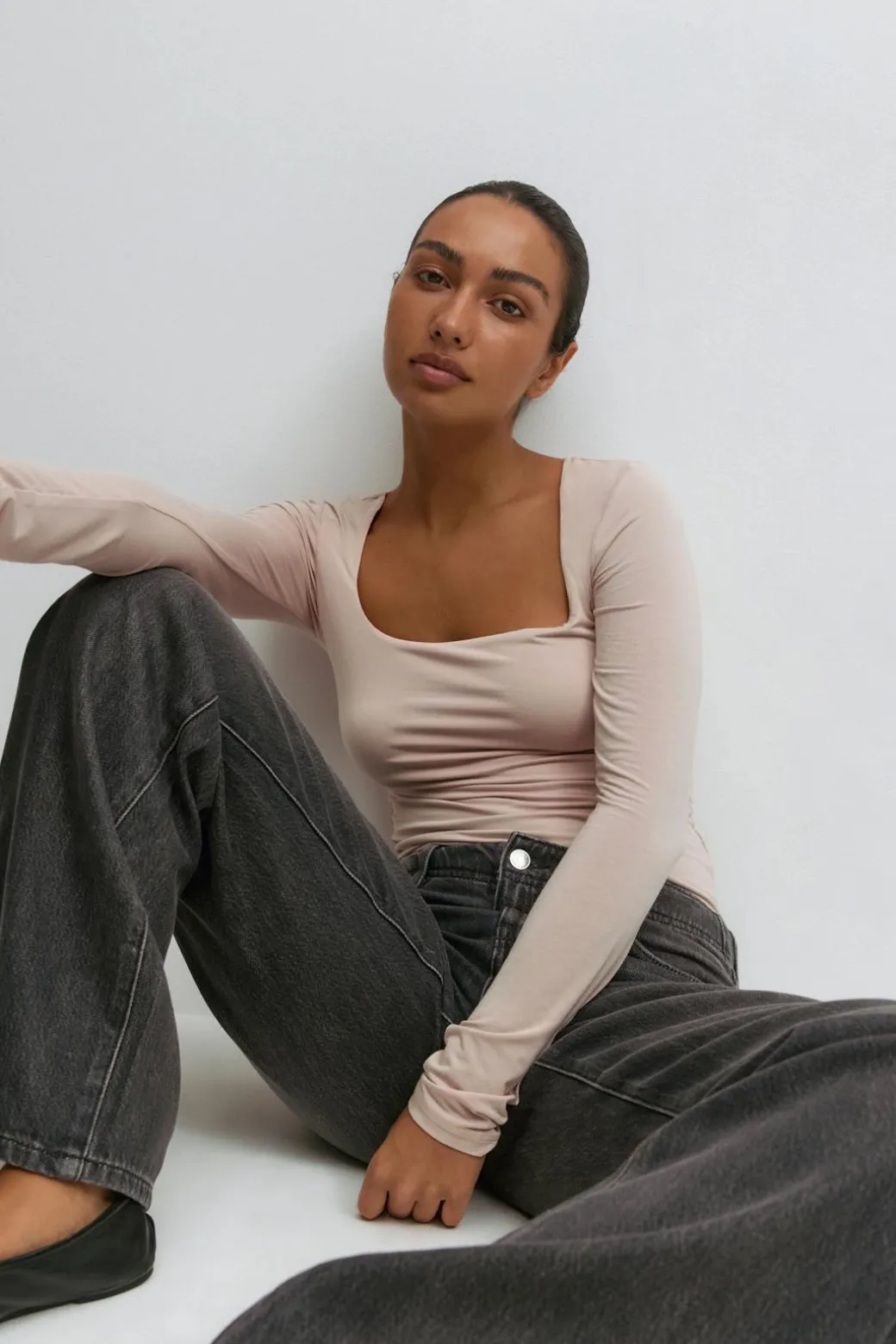 Scoop neck top