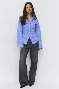 Shaped blouse