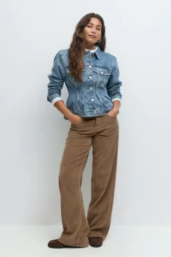 Shaped denim jacket