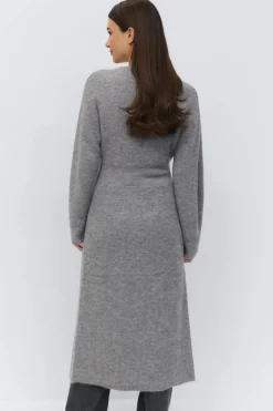 Shaped knitted dress