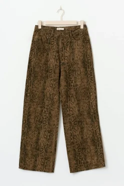Snake jeans