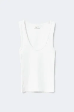 Super stretch scoop neck tank