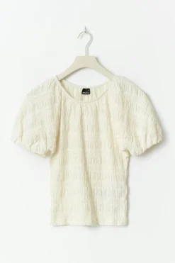 Textured puff sleeve top