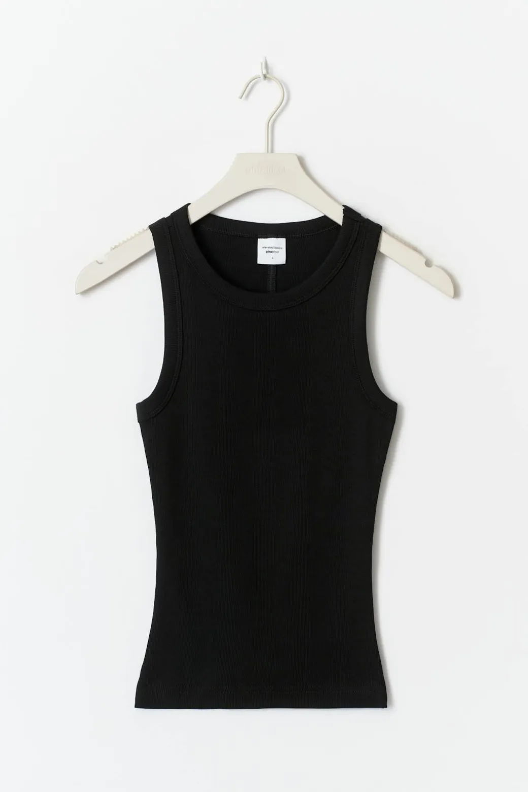Tight fit rib tank