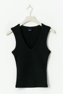 Tight v-neck rib tank