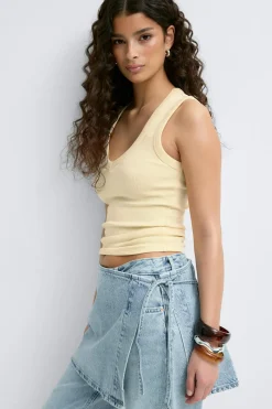 Tight v-neck rib tank