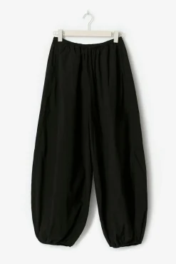 Wide balloon trousers