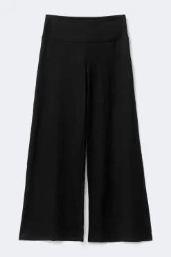 Wide leg trousers