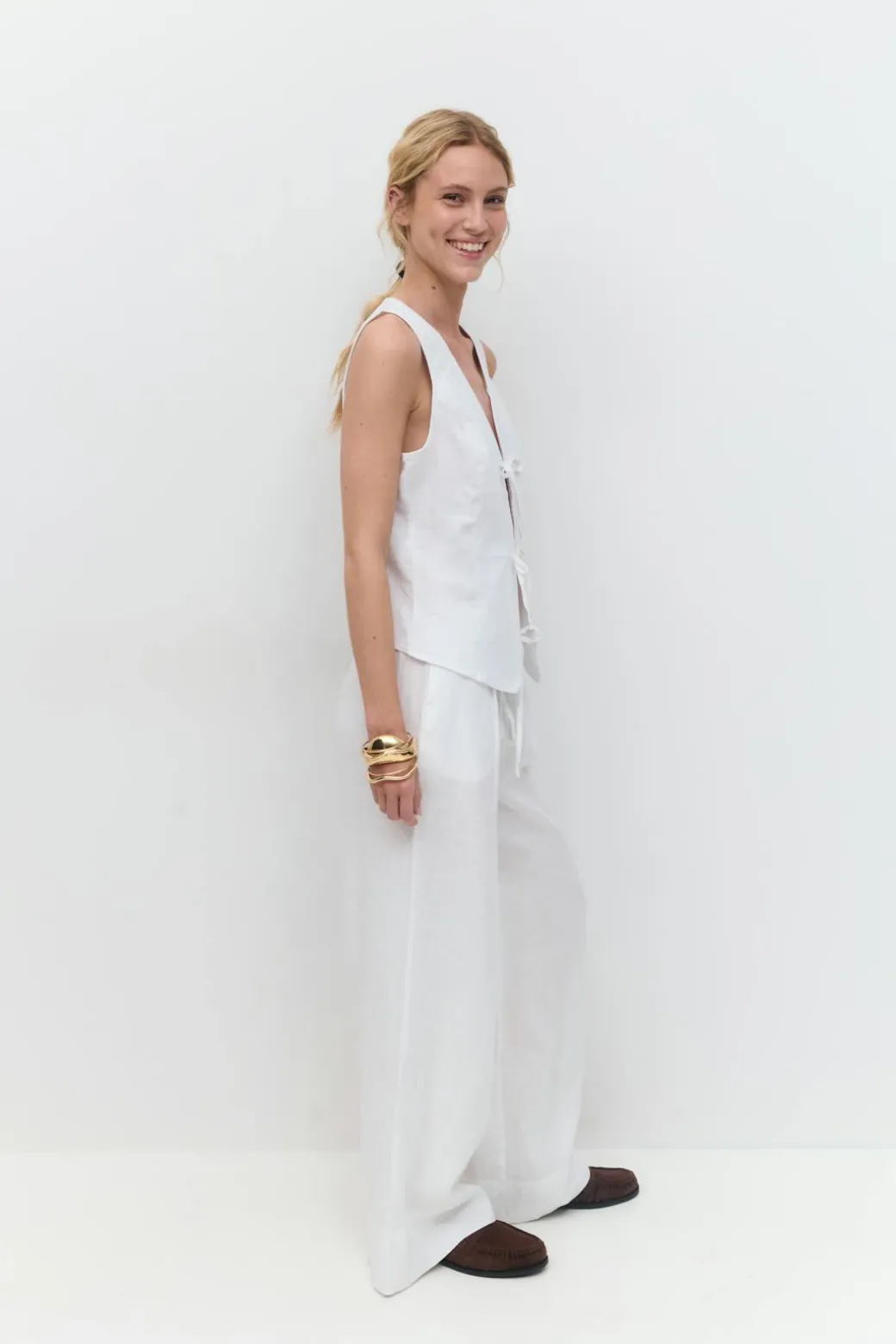 Wide linen trousers